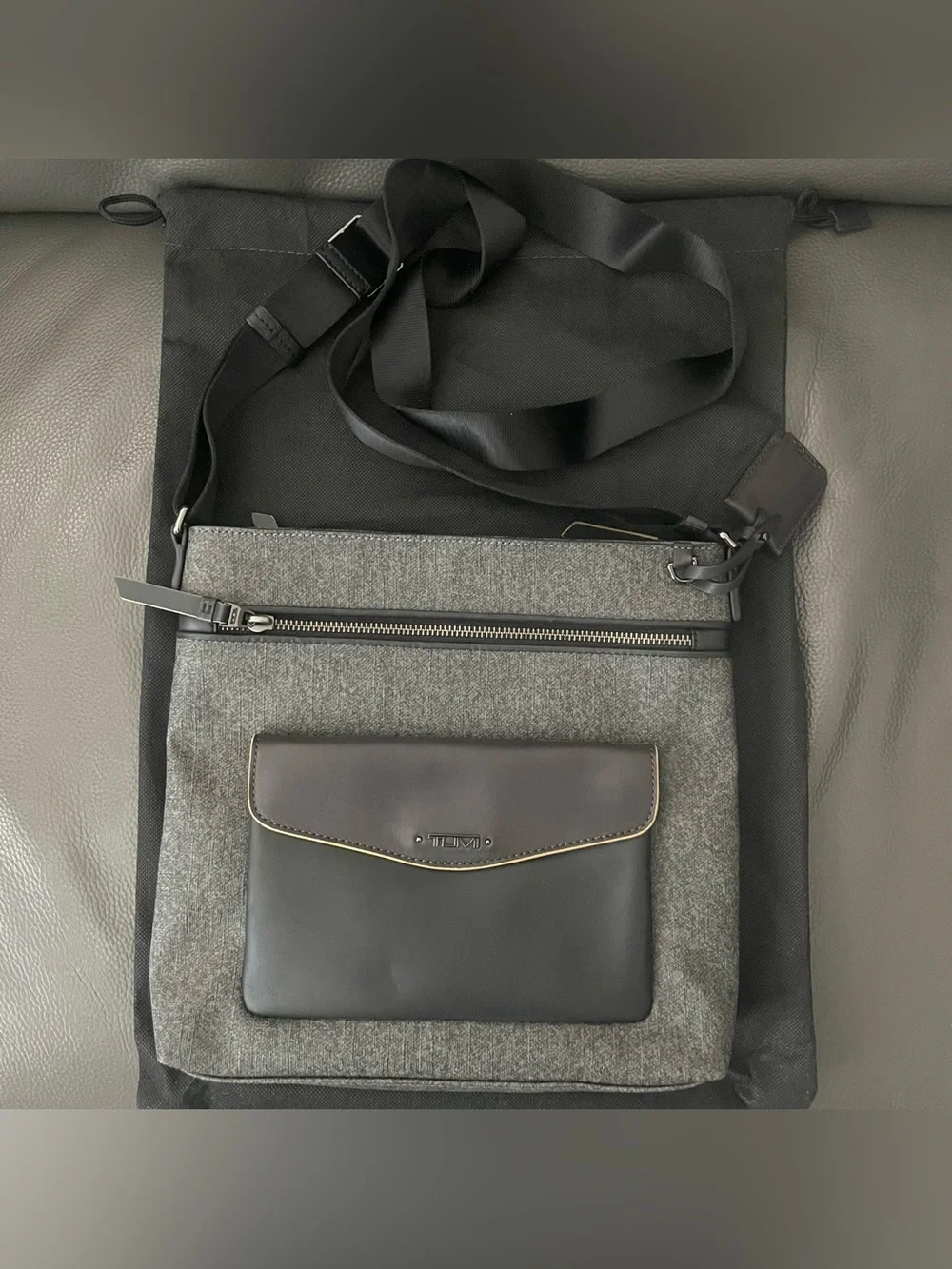NWOT TUMI Messenger Bag